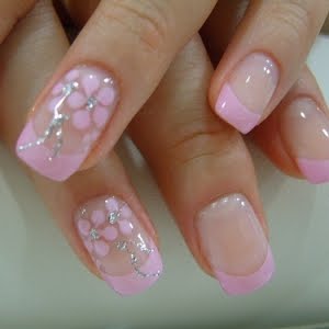 Simple-and-Cool-Nail-Art-Ideas-Acrylic nails-2011-1