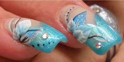 unghie colorate sposa