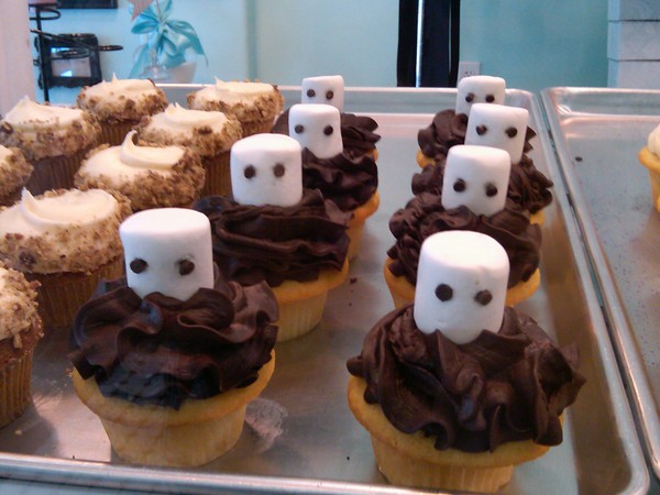 marshmallow cupcake halloween