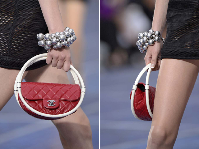 mini hula hop bag chanel