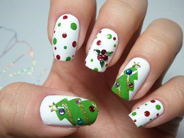 nail art natale albero e agrifolgio