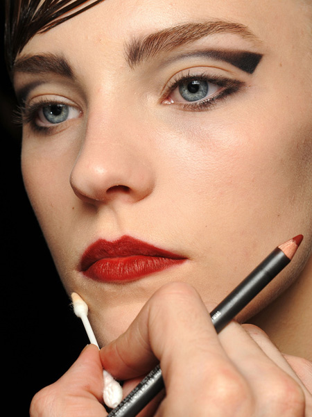 make up armani 3