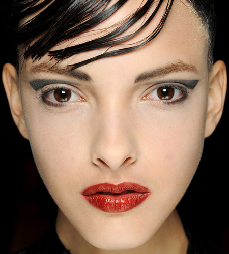 make up armani 6