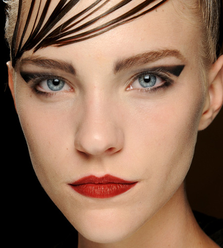 make up armani 7