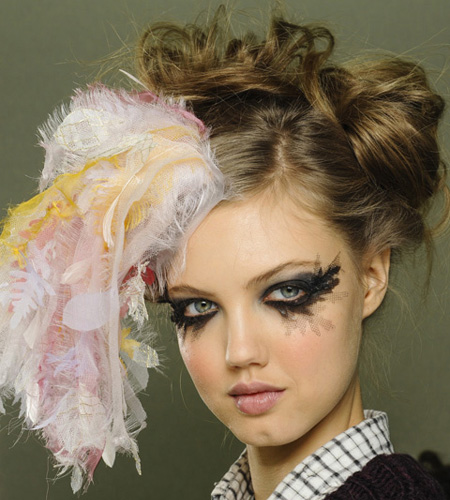 make up chanel 10