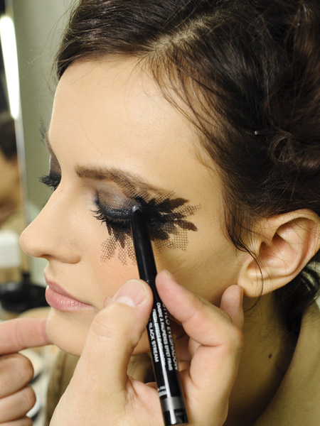 make up chanel 5