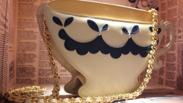 MOSCHINO TEACUP CLUTCH