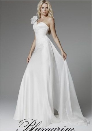 abito-da-sposa-blumarine-2013 12