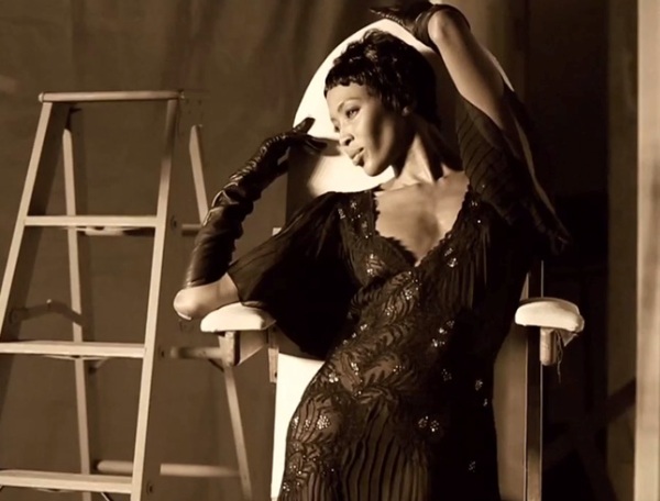 Naomi-Campbell-Vogue italia febbraio 2013 .