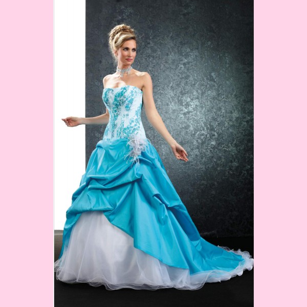 abito da sposa color tiffany