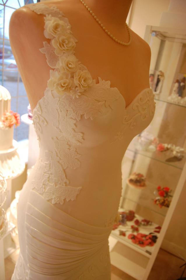 wedding dress cake 2013 2