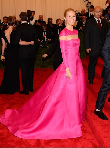 gwinet paltrow in valentin met gala 2013