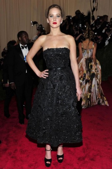 jennifer-lawrence-in-christian-dior met gala 2013
