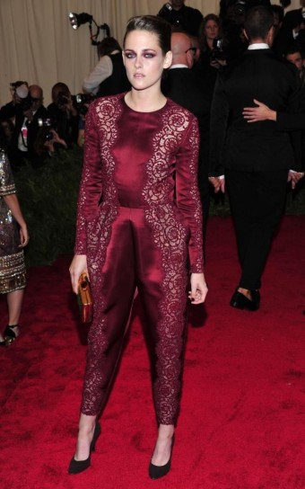 kristen-stewart-in-stella-mccartney met gala 2013