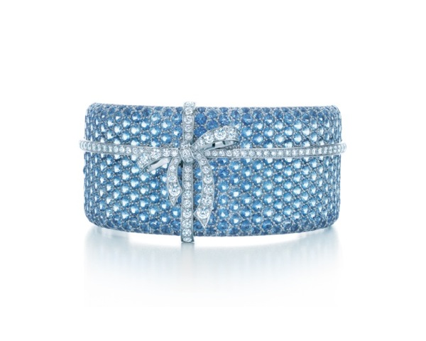 TIFFANY-DIAMOND-BOW-BRACELET-FROM-THE-2013-BLUE-BOOK-COLLECTION