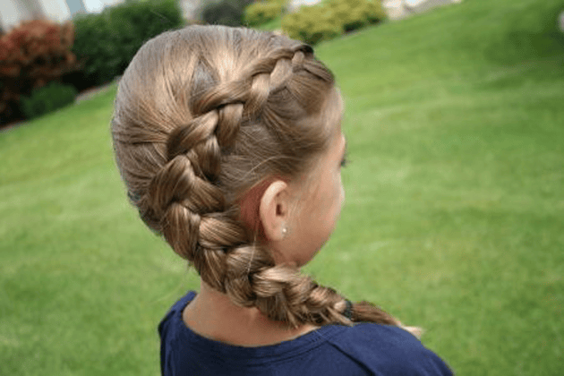 treccia laterae bambina