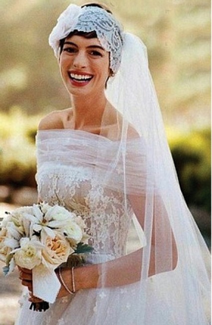 annae hathaway juliet cap