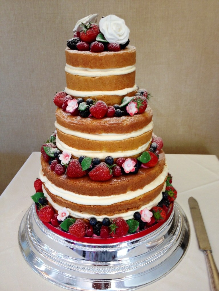 wedding nude cake 5