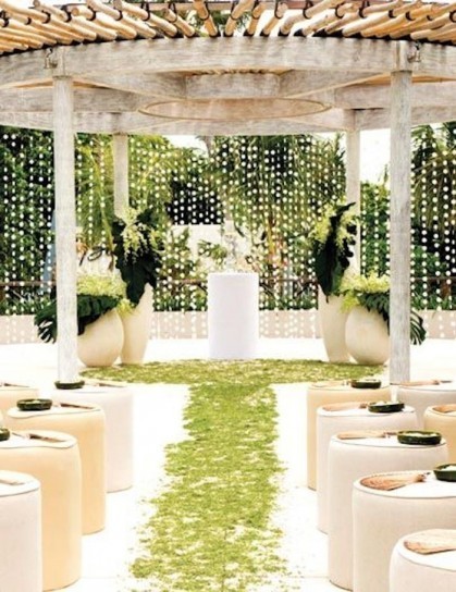 altare matrimonio con giochi di luce