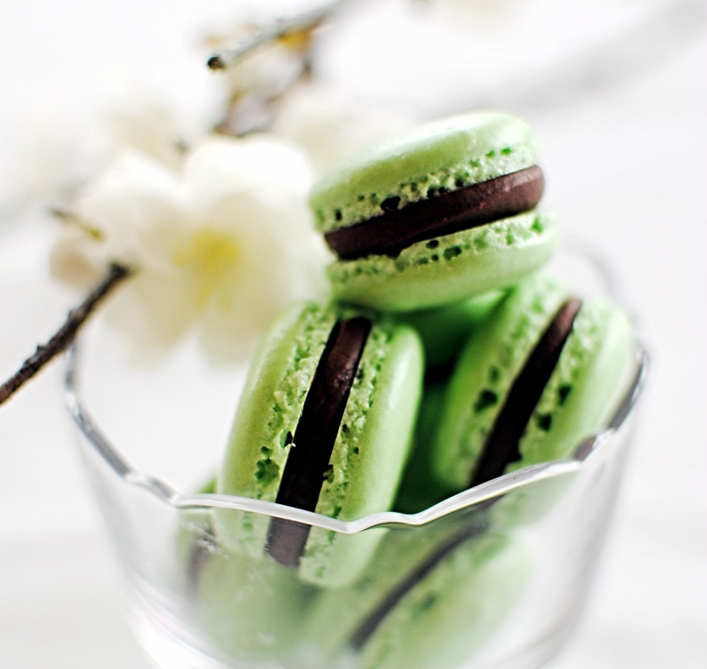 macaron menta e cioccolato