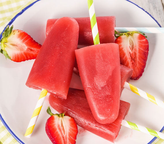 GHIACCIOLI ALLA FRAGOLA