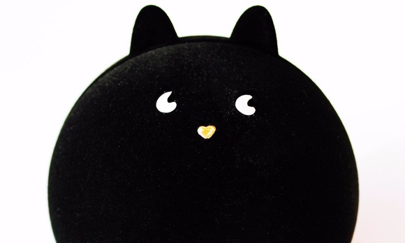 gatto-nero-trousse-pupa