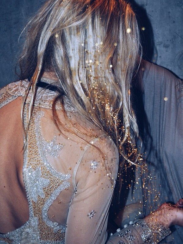 glitter-hair-gold