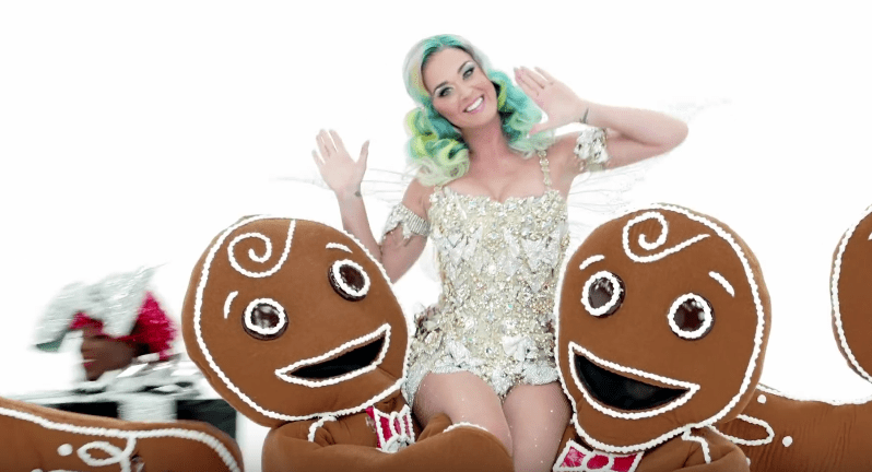 katy-perry- h&m- christmas-2015