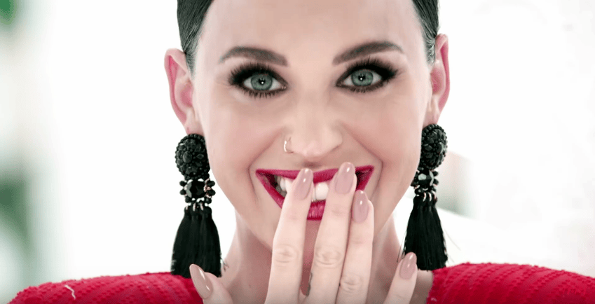 kety-perry-merry-happy-2015