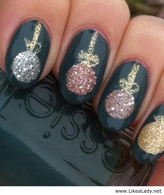 christmas-nails-