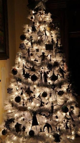christmas-tree-halloween-2016