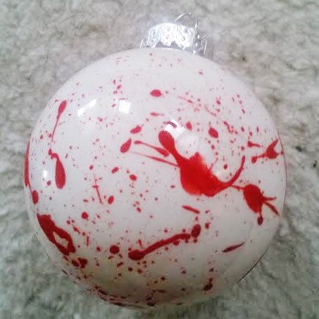 sfera-insanguinata-albero-halloween-2016
