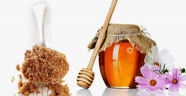 scrub-labbra-miele-zucchero-di-canna